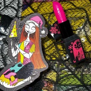 NIB Sally Creme Lux Lipstick